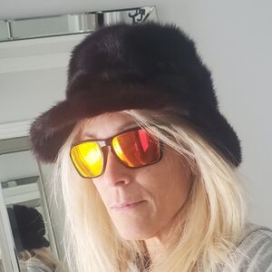 Mahogany Mink Fur Brimmed Bucker Hat